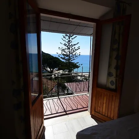 Apartman Cavoli - Vista Mare Con Terrazze, Clima E Posti Auto Spiaggia di Cavoli