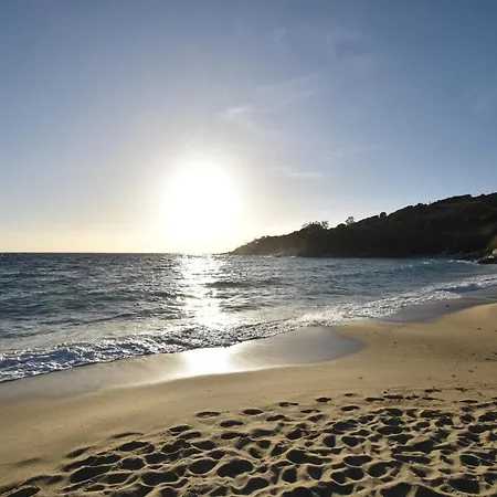 Cavoli - Vista Mare Con Terrazze, Clima E Posti Auto Apartman Spiaggia di Cavoli