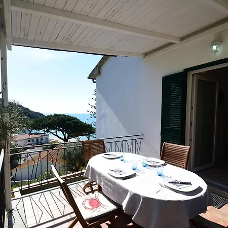 Cavoli - Vista Mare Con Terrazze, Clima E Posti Auto Apartman